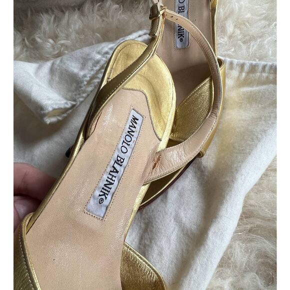 Vintage Manolo Blahnik Gold Slingback Heels - Picture 7 of 16
